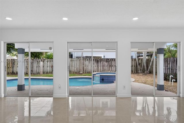 9410 SW 212th Terrace, Cutler Bay, FL 33189