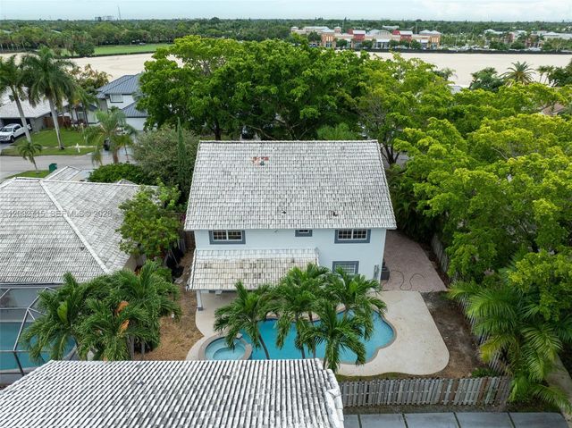9410 SW 212th Terrace, Cutler Bay, FL 33189
