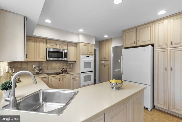 11709 MILBERN DR, Potomac, MD 20854