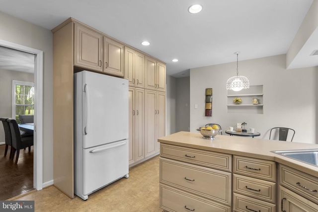 11709 MILBERN DR, Potomac, MD 20854