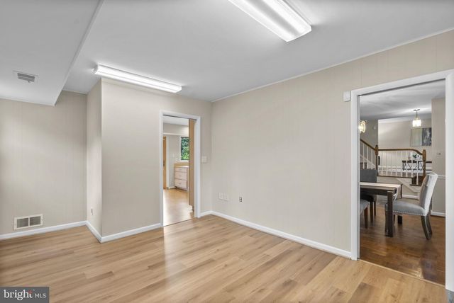 11709 MILBERN DR, Potomac, MD 20854