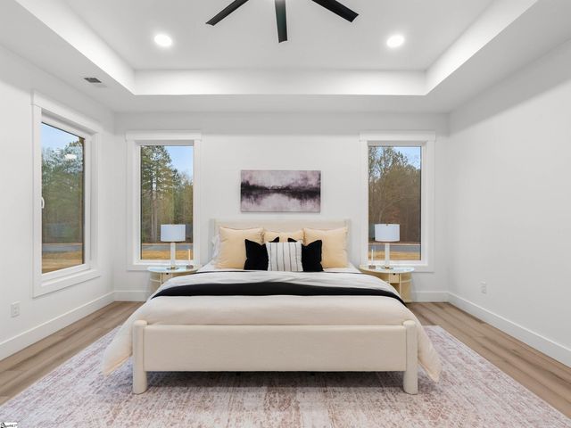 726 New South Court, Wellford, SC 29385