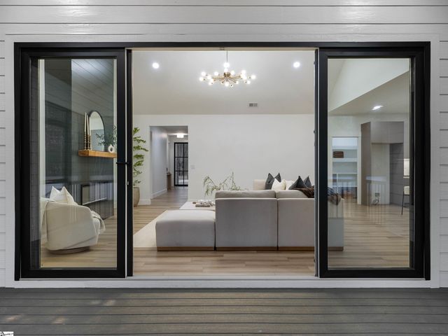 726 New South Court, Wellford, SC 29385