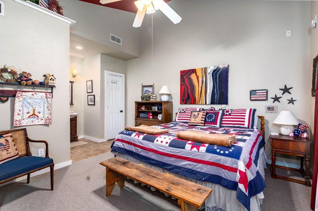 126 Mariana DR A, Red Rock, TX 78662