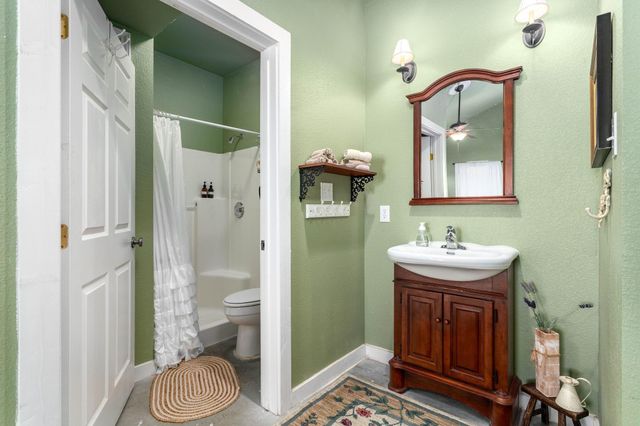 126 Mariana DR A, Red Rock, TX 78662