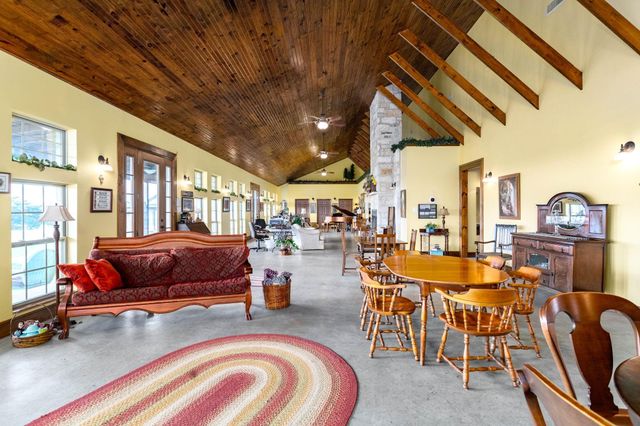 126 Mariana DR A, Red Rock, TX 78662