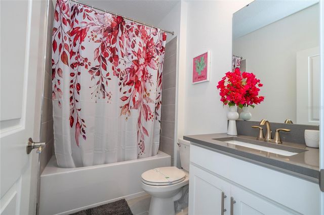 8964 TAKEAWAY WAY, Davenport, FL 33896