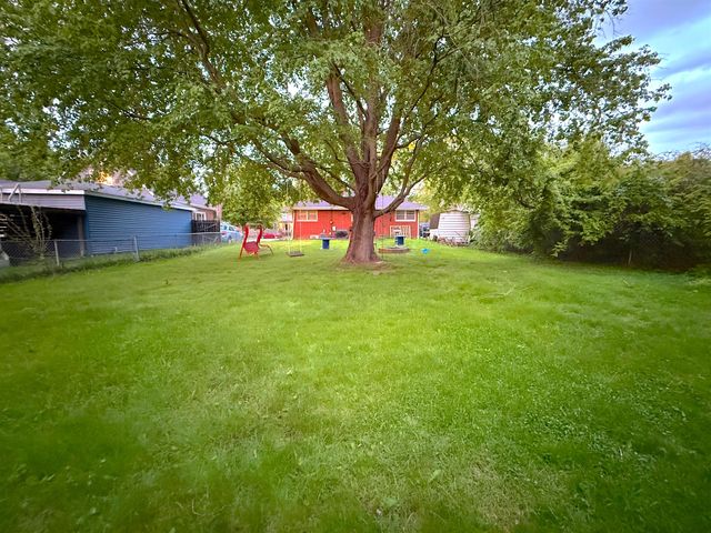 140 N Linda Street, Hobart, IN 46342