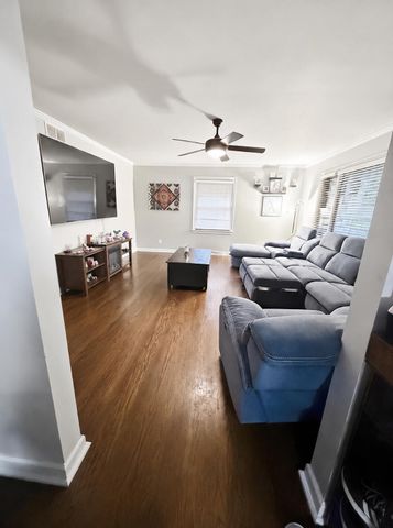 140 N Linda Street, Hobart, IN 46342