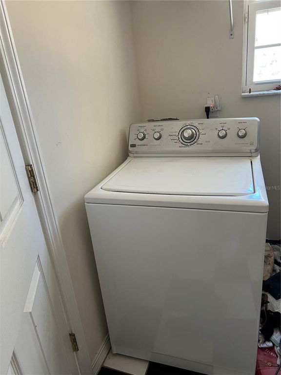 Image 16 of property listing at 448 CRESCENT BOULEVARD, St Augustine, FL 32095