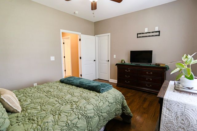 1700 Zevon Ct, Spring Hill, TN 37174