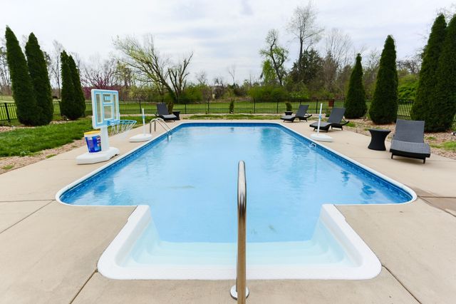 1700 Zevon Ct, Spring Hill, TN 37174
