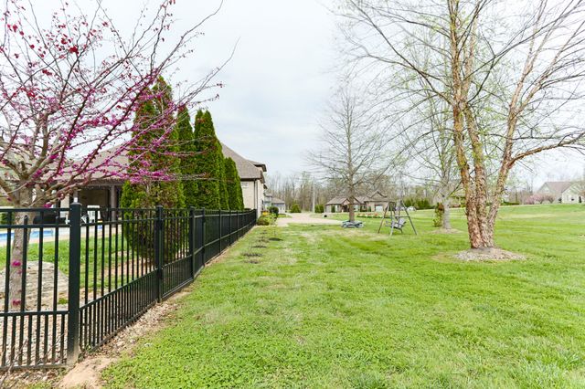1700 Zevon Ct, Spring Hill, TN 37174