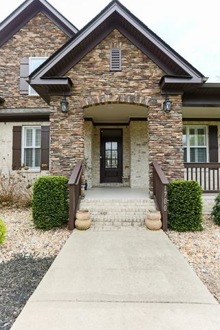 1700 Zevon Ct, Spring Hill, TN 37174