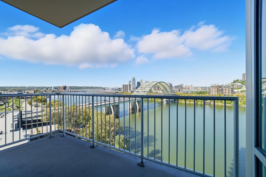 400 Riverboat Row, 1102, Newport, KY 41071