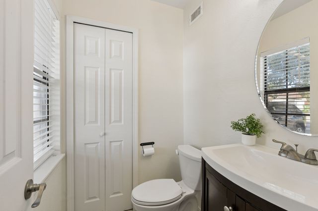 5633 Powers Street, The Colony, TX 75056