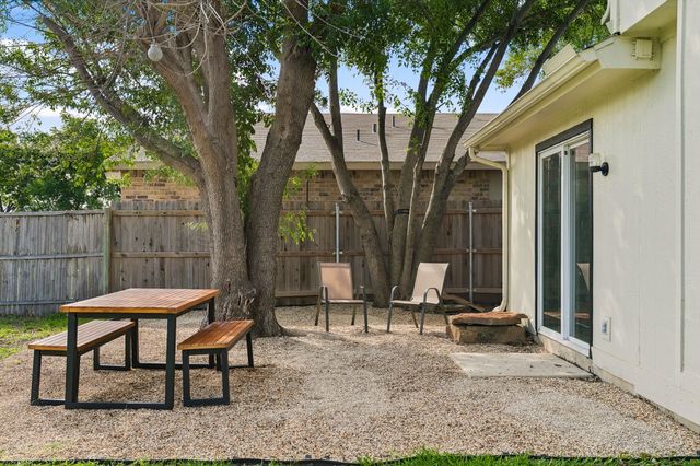 5633 Powers Street, The Colony, TX 75056