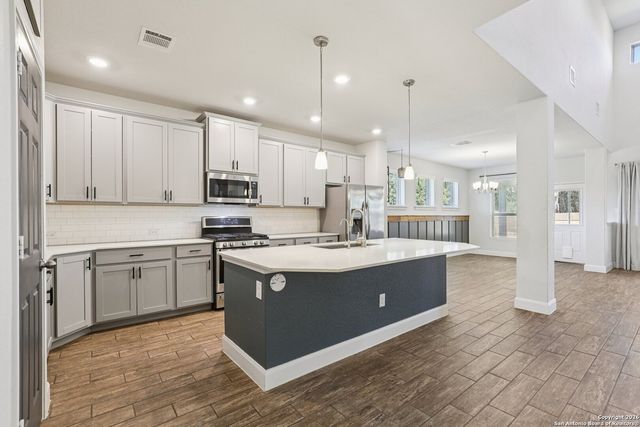 12331 Twister Ln, San Antonio, TX 78254