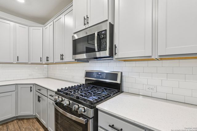 12331 Twister Ln, San Antonio, TX 78254