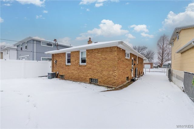 299 Newell Avenue, Tonawanda, NY 14150