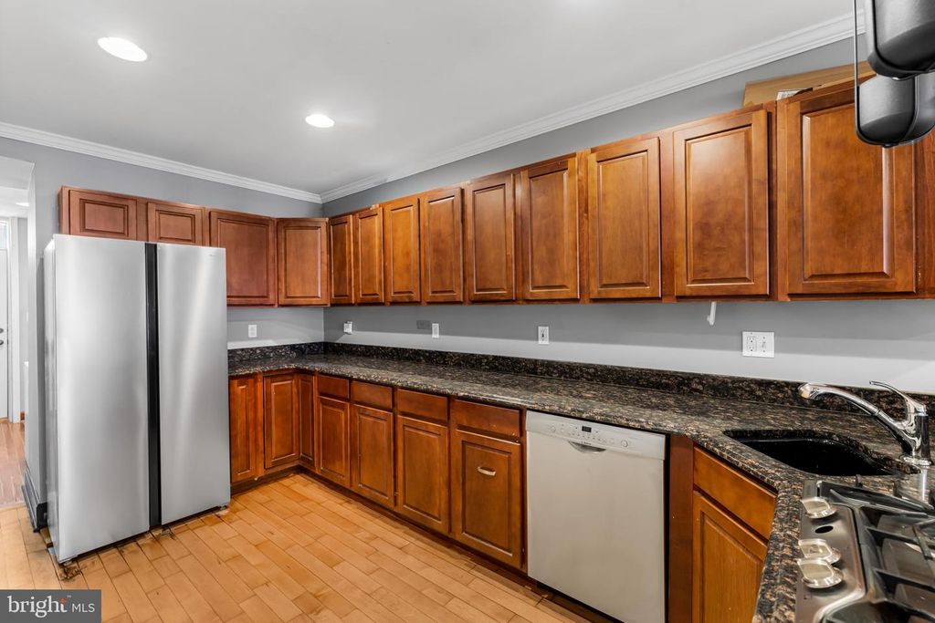 Image 13 of property listing at 1314 LIGHT ST, Baltimore, MD 21230