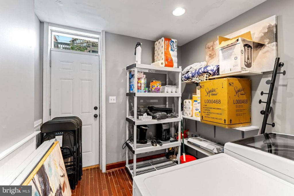 Image 18 of property listing at 1314 LIGHT ST, Baltimore, MD 21230