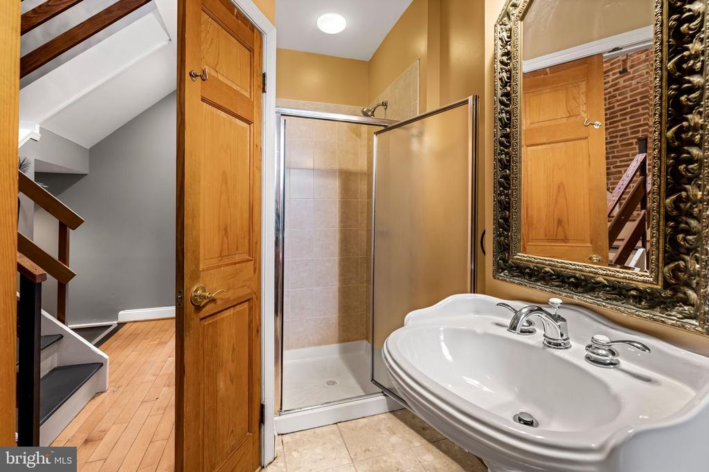Image 25 of property listing at 1314 LIGHT ST, Baltimore, MD 21230