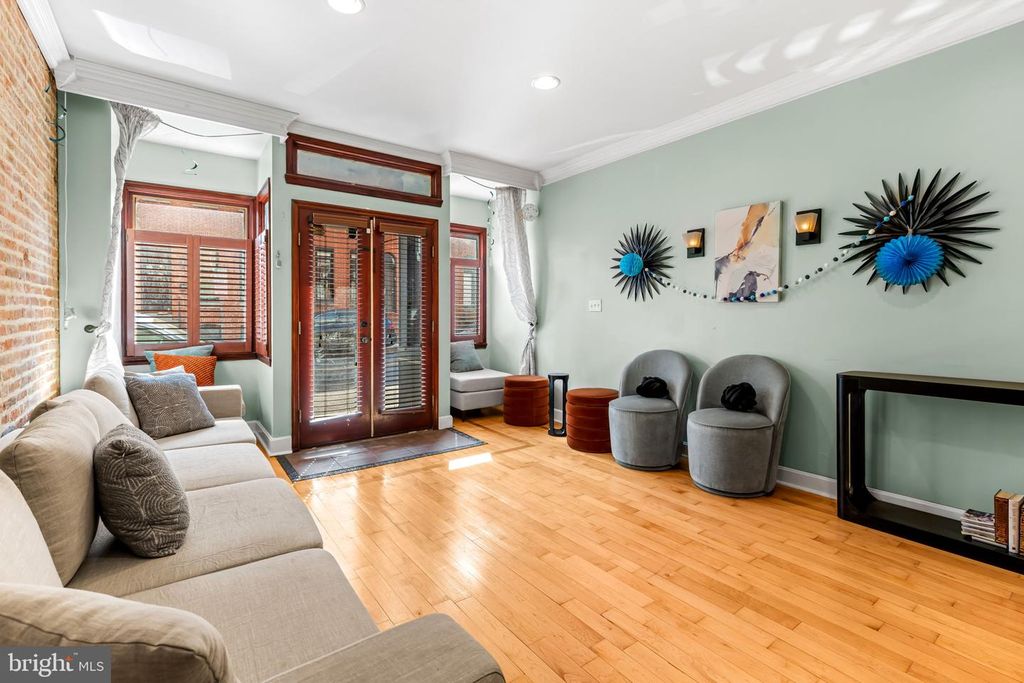 Image 7 of property listing at 1314 LIGHT ST, Baltimore, MD 21230
