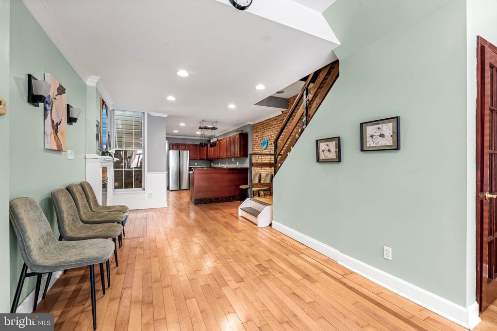 Image 9 of property listing at 1314 LIGHT ST, Baltimore, MD 21230