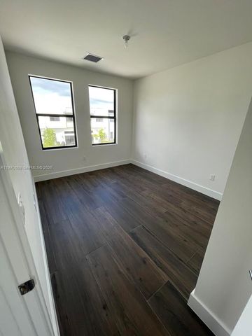 4384 NW 8th Ct 4384, Plantation, FL 33317