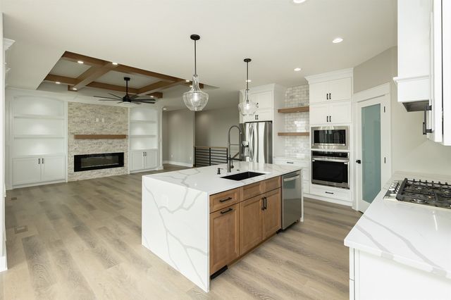 16412 N Valley Drive, Urbandale, IA 50111