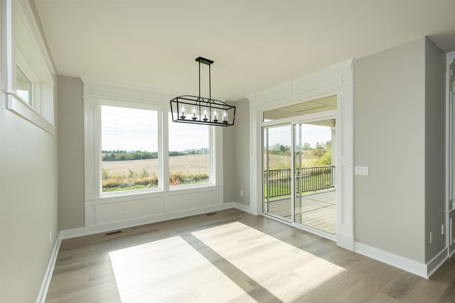 16412 N Valley Drive, Urbandale, IA 50111