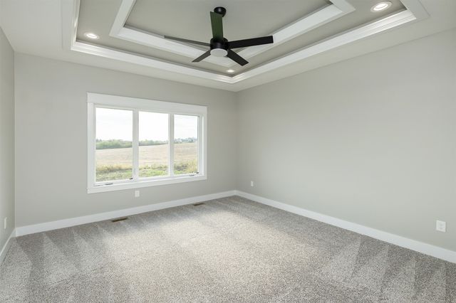 16412 N Valley Drive, Urbandale, IA 50111