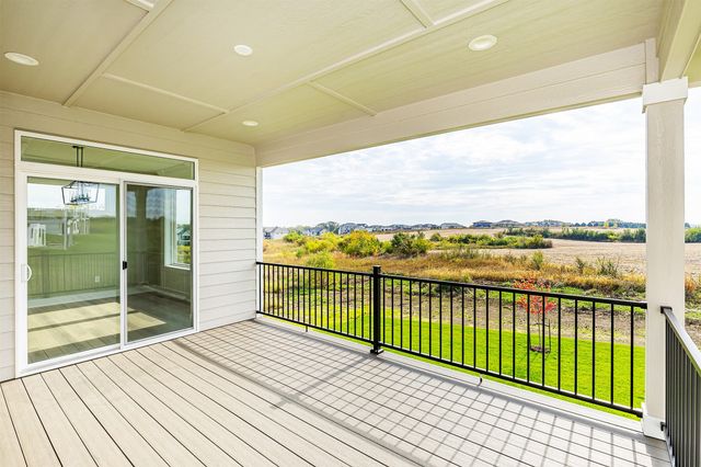 16412 N Valley Drive, Urbandale, IA 50111