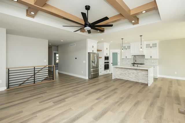 16412 N Valley Drive, Urbandale, IA 50111