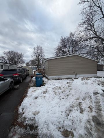 4613 Lisa Court, Arden Hills, MN 55112