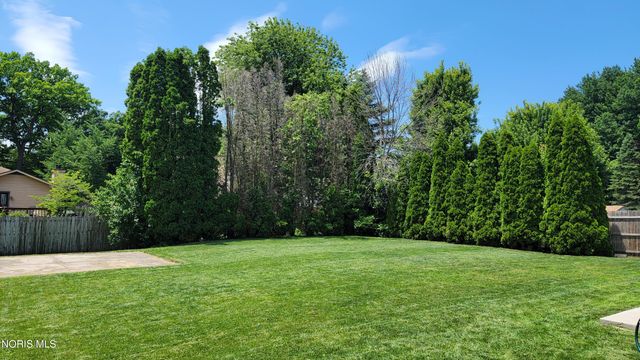 5507 Greenridge Drive, Toledo, OH 43615