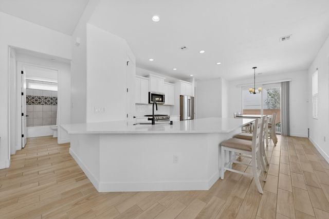 819 Horned Owl Drive NE, Albuquerque, NM 87122