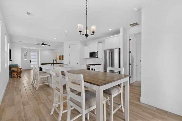 819 Horned Owl Drive NE, Albuquerque, NM 87122