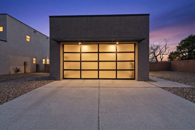 819 Horned Owl Drive NE, Albuquerque, NM 87122