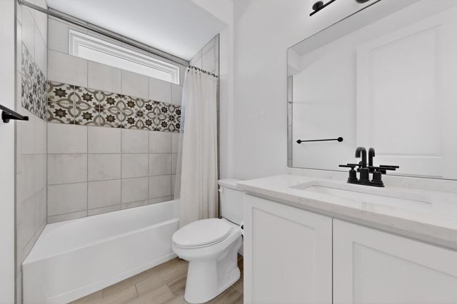 819 Horned Owl Drive NE, Albuquerque, NM 87122