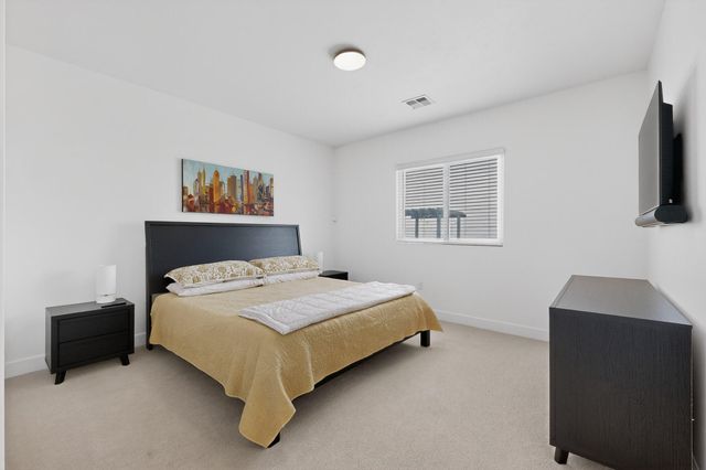 819 Horned Owl Drive NE, Albuquerque, NM 87122