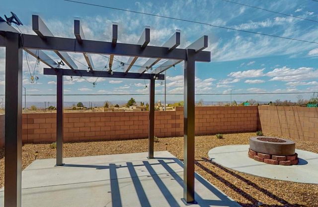 819 Horned Owl Drive NE, Albuquerque, NM 87122