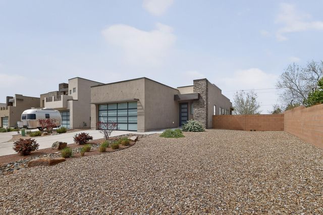 819 Horned Owl Drive NE, Albuquerque, NM 87122