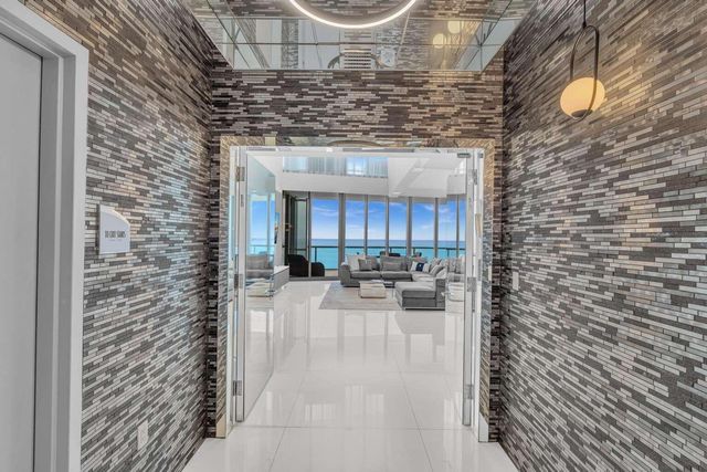 17121 Collins Avenue 4403, Sunny Isles Beach, FL 33160