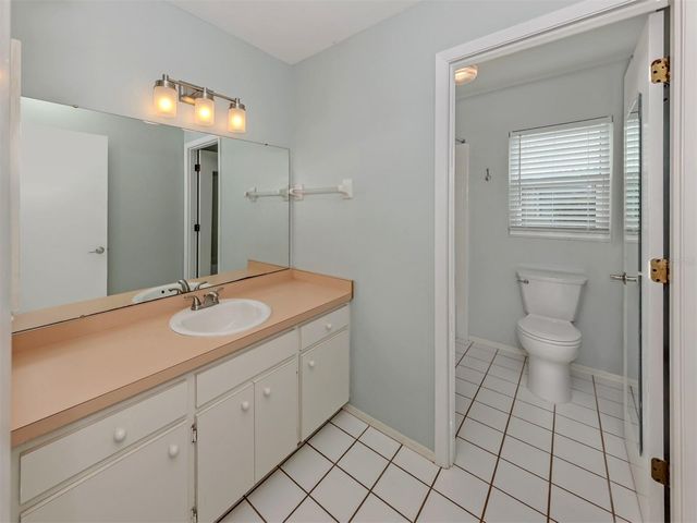 1053 DERIAN PLACE, Nokomis, FL 34275
