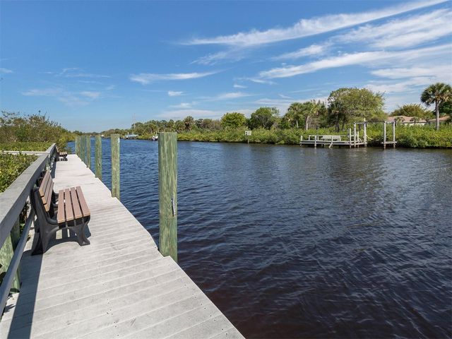 1053 DERIAN PLACE, Nokomis, FL 34275