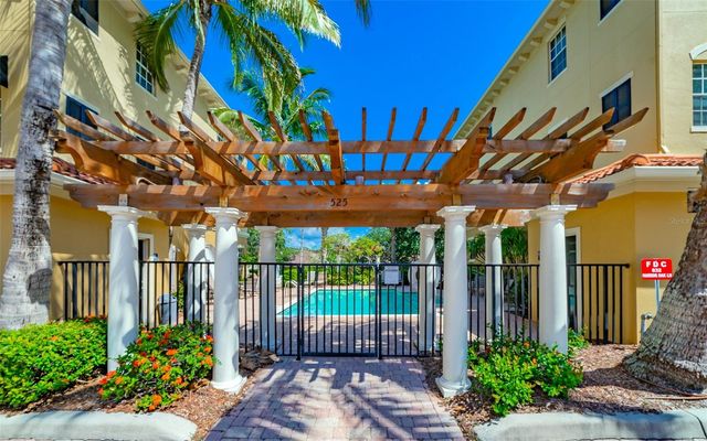 528 JASMINE WAY 528, Clearwater, FL 33756