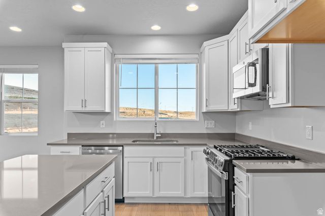 7038 W HIDDEN WAY, West Jordan, UT 84081