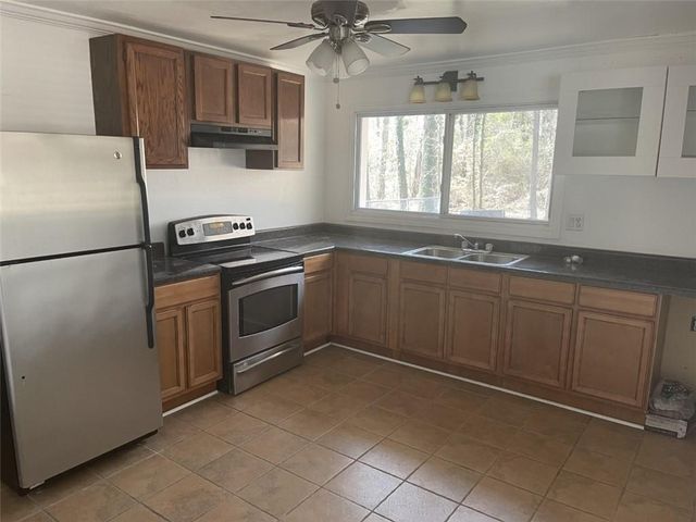 2836 Thompson Circle, Decatur, GA 30034